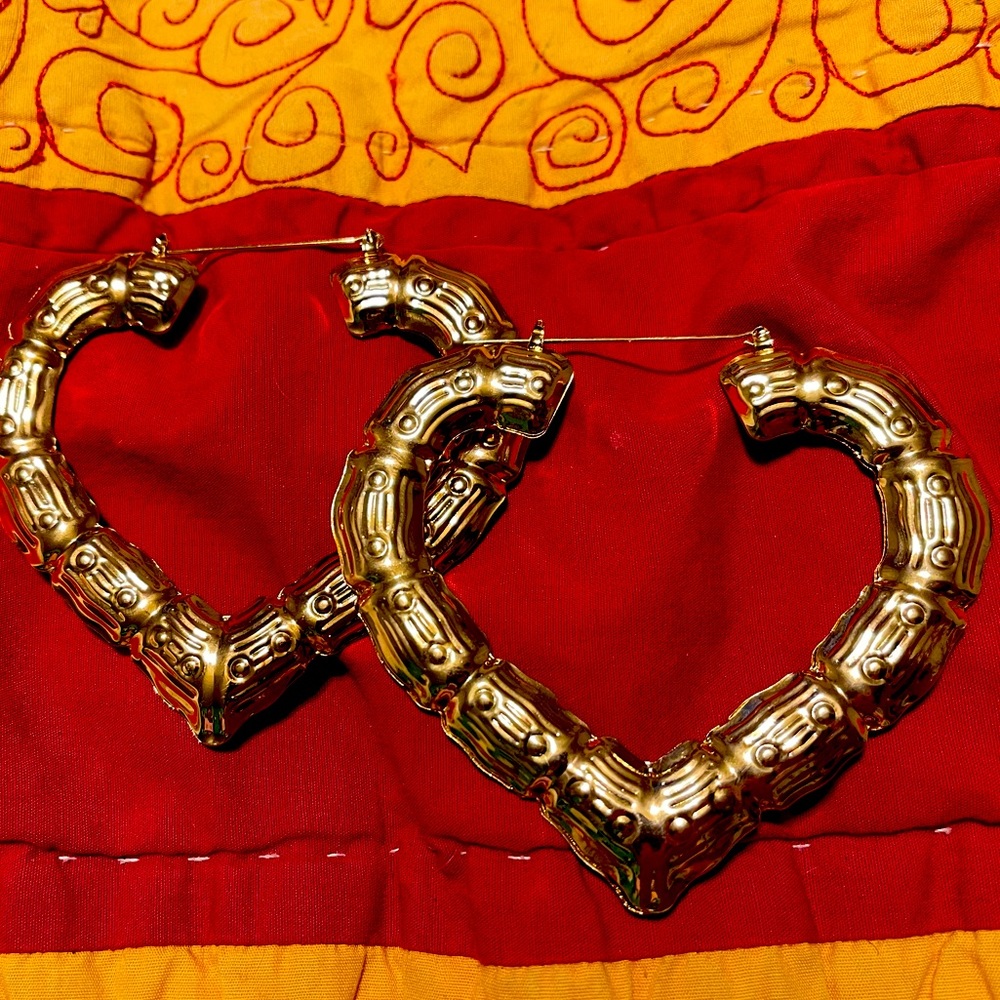 Jumbo Gold Tone Fashion Heart Earrings